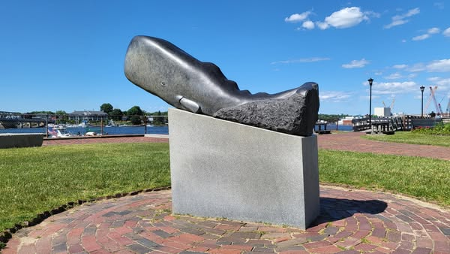 Whale sculpture by Cabot Lyford