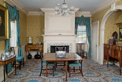 Moffatt-Ladd House and Garden